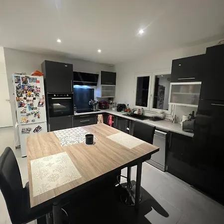 Chez Thomas בית אירוח *